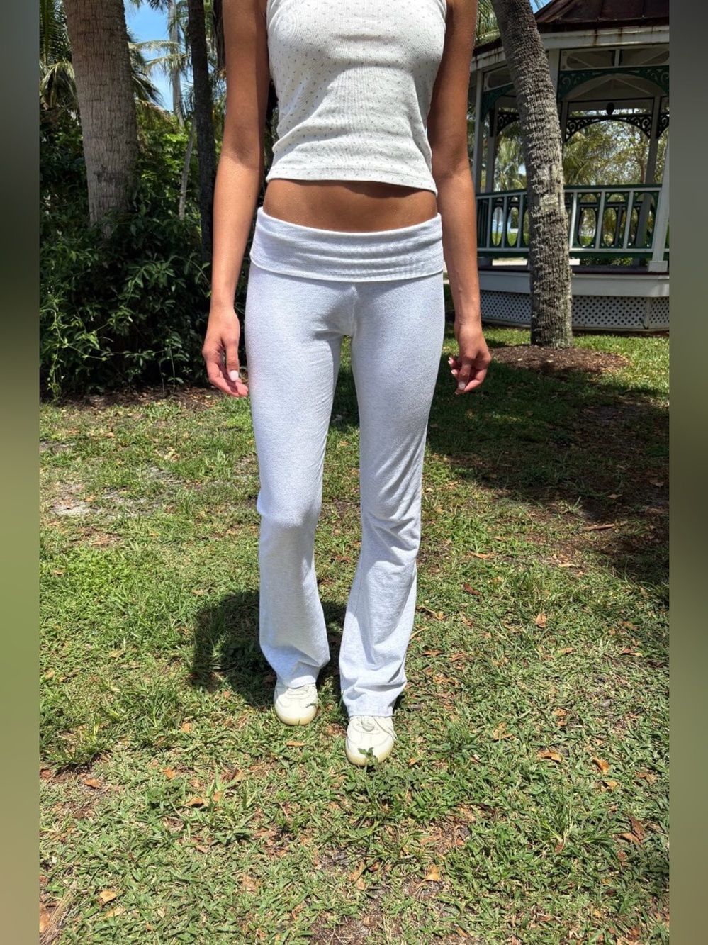 Brandy Melville | Priscilla Pants in Light Heather Gray | Size XS/S | Pre-Owned
